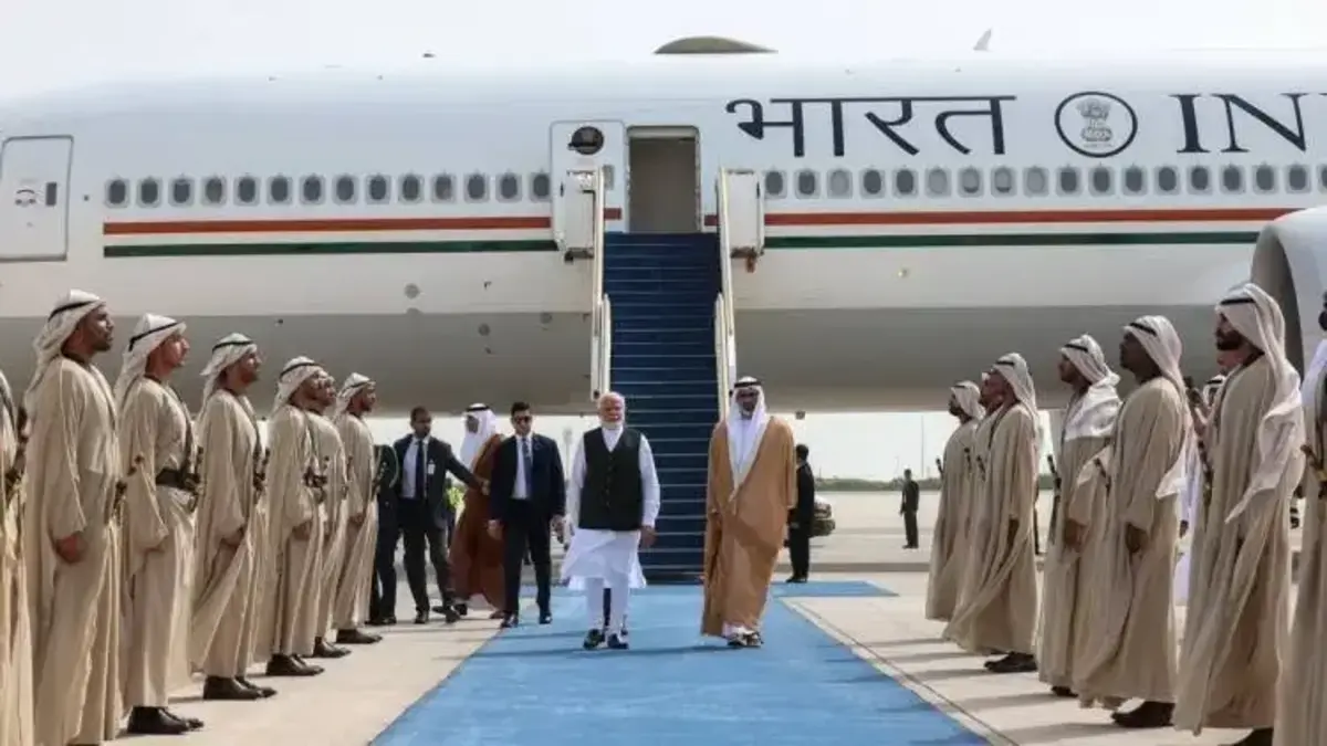 Burj Khalifa light up with Indian flag