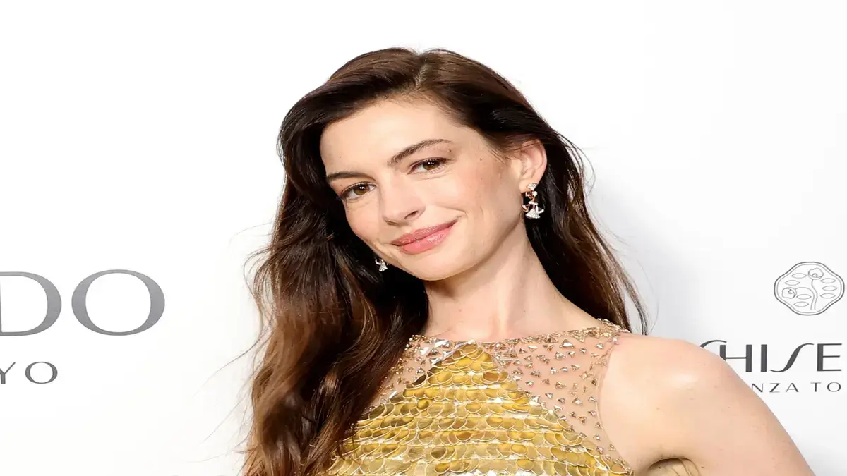 anne hathaway